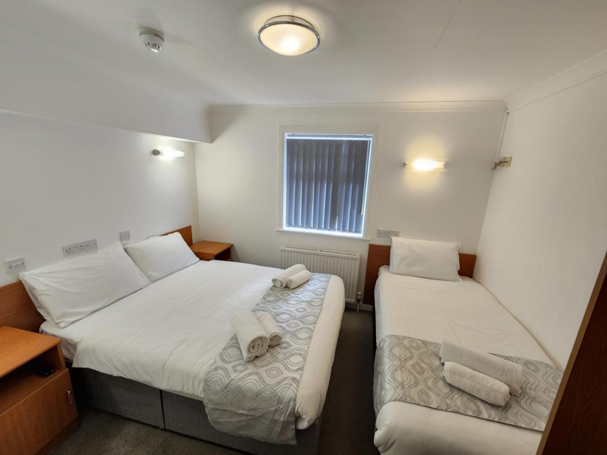Sk Heathrow Hotel 海斯 外观 照片