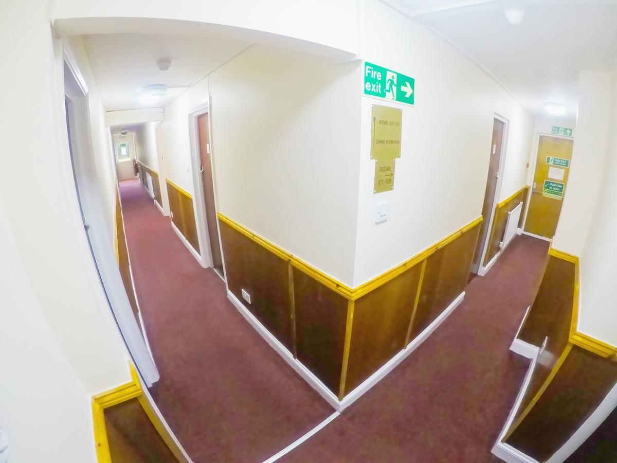 Sk Heathrow Hotel 海斯 外观 照片