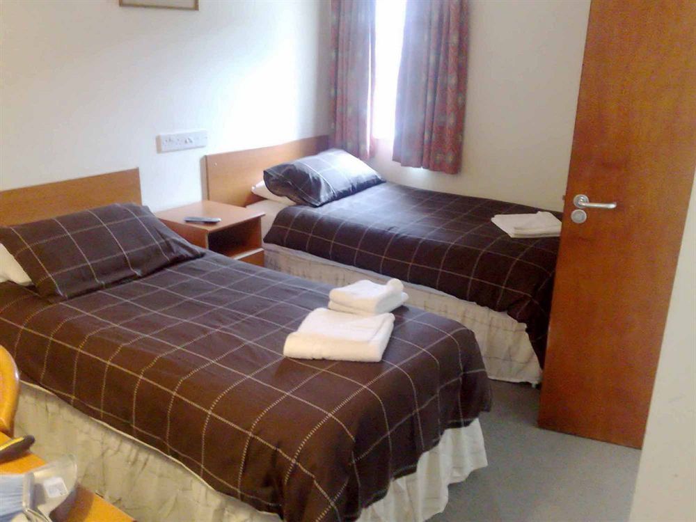 Sk Heathrow Hotel 海斯 外观 照片
