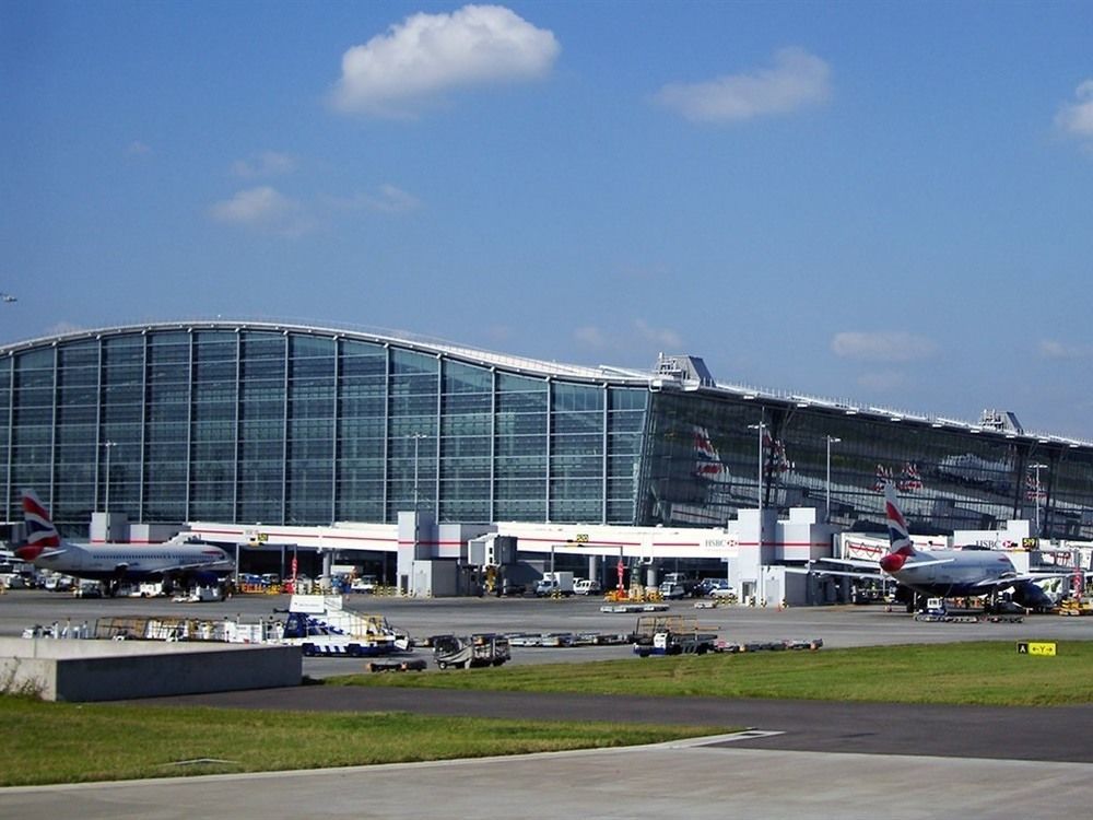 Sk Heathrow Hotel 海斯 外观 照片